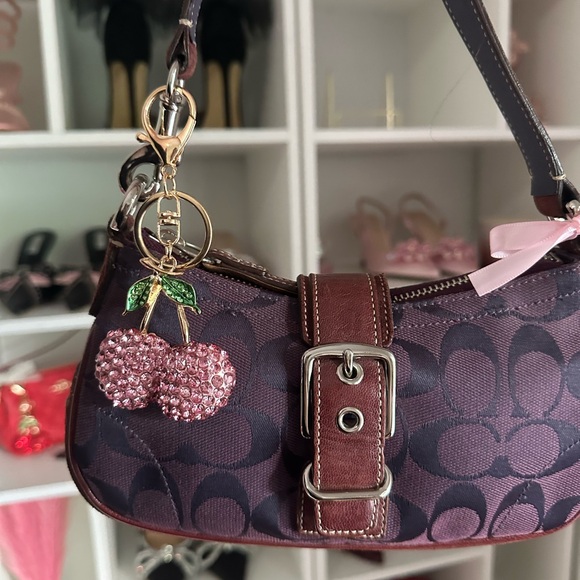 SOLD🎀 - Picture 5 of 9